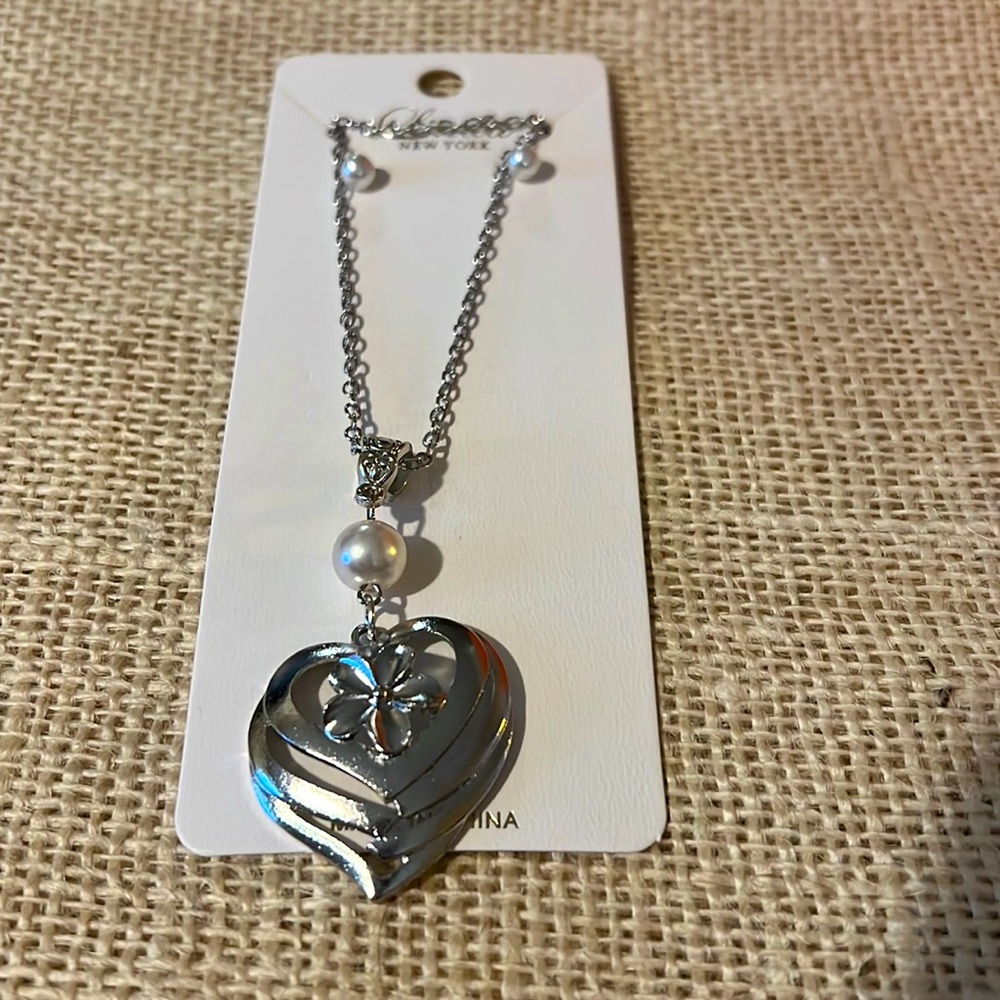 Linda’s New York Necklace with Faux Pearl Earrings.